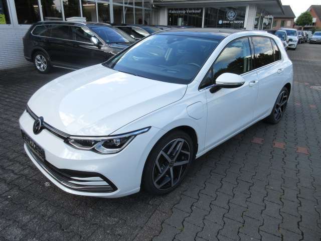 VW Golf Style 1.4 eHybrid DSG NAVI PANO IQ LIGHT HEAD 51.460 km 25.300 &euro; Bergkamen 59192