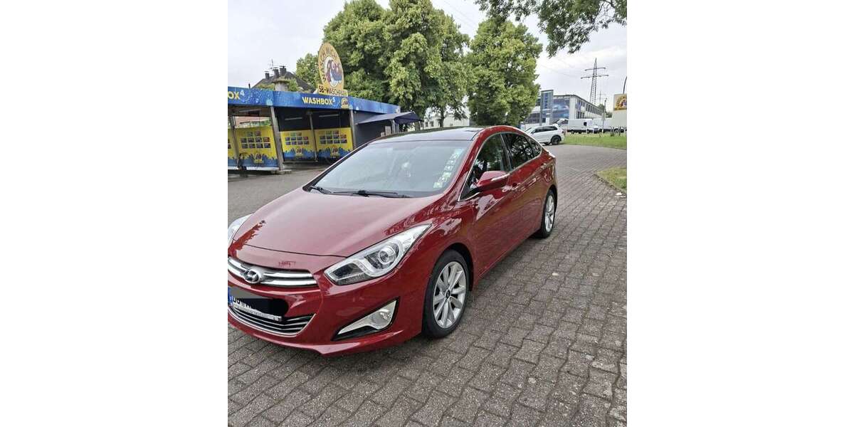 Hyundai i40 112.000 km 8.400 &euro; Dortmund 44319