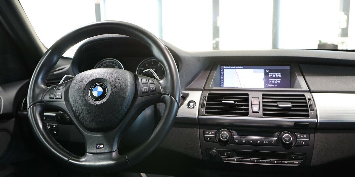 BMW X5 M xDrive50i WHITE M-SPORTPAKET / PANORAMA 66.000 km 20.500 &euro; Hamm 59077