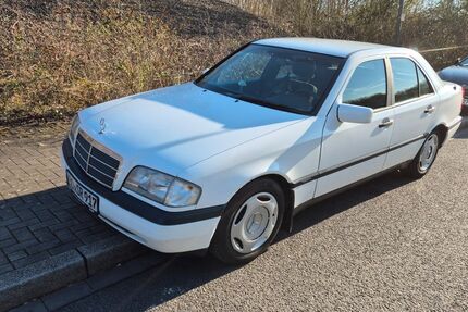 Mercedes-Benz C 180 229.380 km 3.500 &euro; Bochum 44791