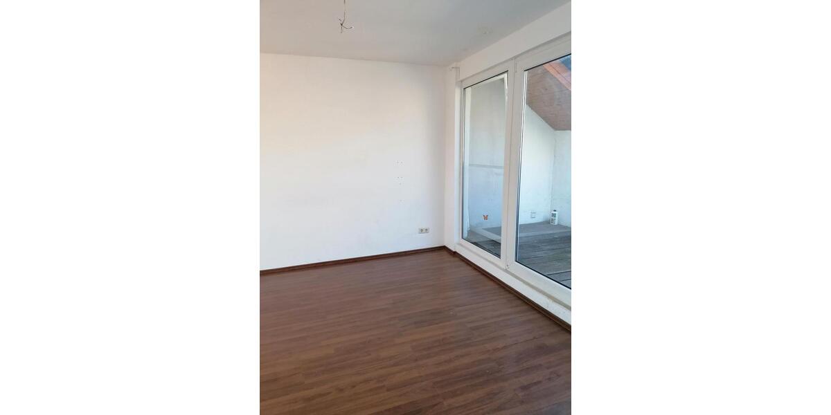 Dachgeschoßwohnung Dortmund Innenstadt Nord - 2.5 Zimmer, 85 m&sup2;, 540&euro; | Angebot:26294675