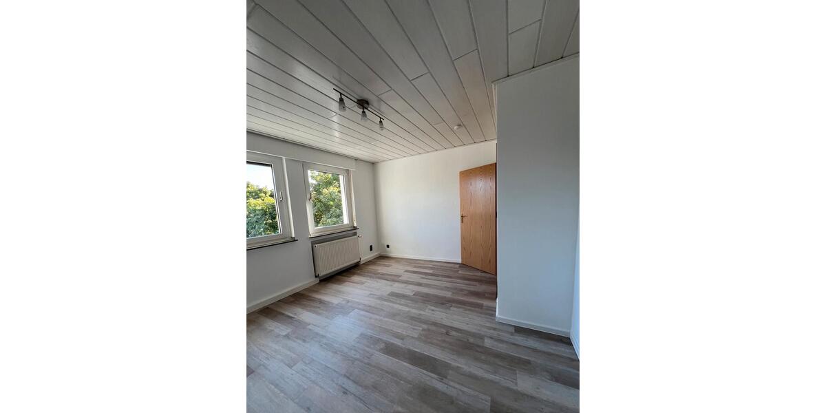 Dachgeschoßwohnung Hamm - 2.5 Zimmer, 51 m&sup2;, 599&euro; | Angebot:26522743