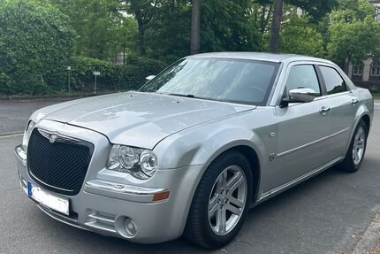 Chrysler 300C 300.000 km 4.900 &euro; Hamm 59067