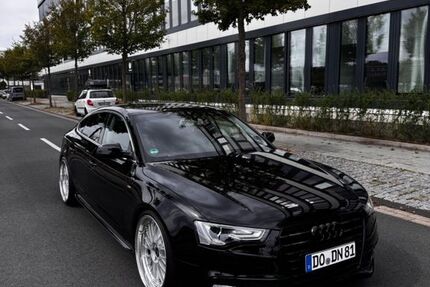 Audi A5 180.000 km 12.888 &euro; Dortmund 44135