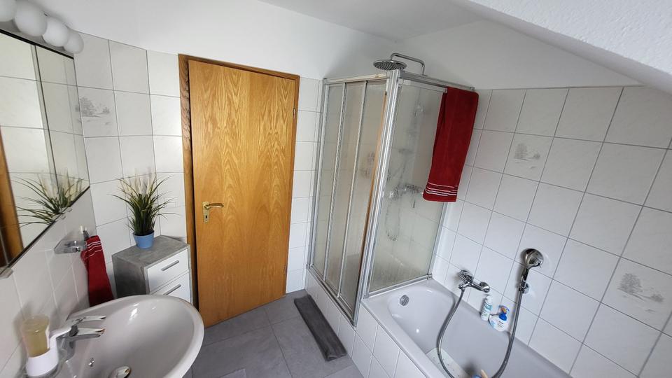 Dachgeschoßwohnung Dortmund Hörde - 3 Zimmer, 74 m&sup2;, 229.000&euro; | Angebot:26214435