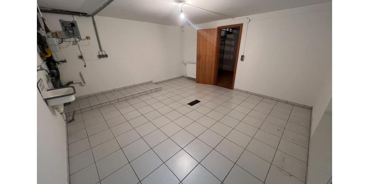 Doppelhaushälfte Dortmund Hombruch - 5 Zimmer, 185 m&sup2;, 2.500&euro; | Angebot:25245632