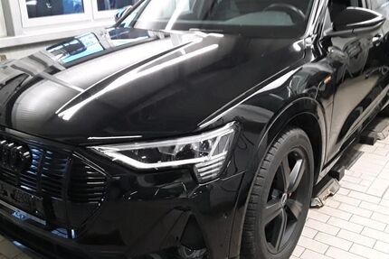 Audi e-tron 77.907 km 34.928 &euro; Hagen 58091
