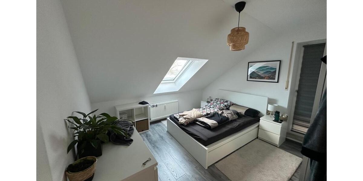 Dachgeschoßwohnung Unna Alte Heide - 3 Zimmer, 73 m&sup2;, 1.000&euro; | Angebot:26042769