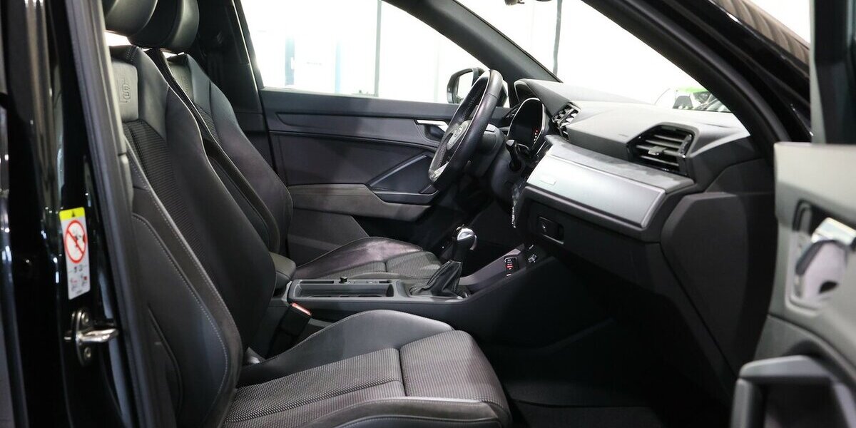 Audi Q3 40 TDI QUATTRO S-LINE SPORT BLACK MATRIX-LED 172.000 km 26.444 &euro; Hamm 59077