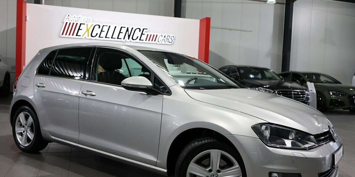 VW Golf VII 1.6 TDI Comfortline COMPOSITION-COLOUR 143.000 km 10.997 &euro; Hamm 59077