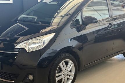 Toyota Verso-S 128.000 km 5.999 &euro; Schwerte 58239