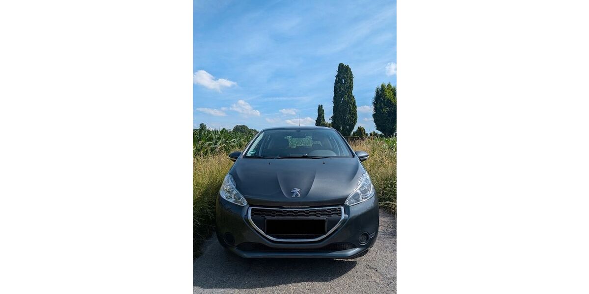 Peugeot 208 61.000 km 5.600 &euro; Lünen 44532