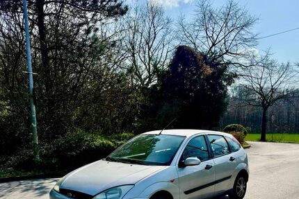 Ford Focus 151.710 km 2.300 &euro; Recklinghausen 45659