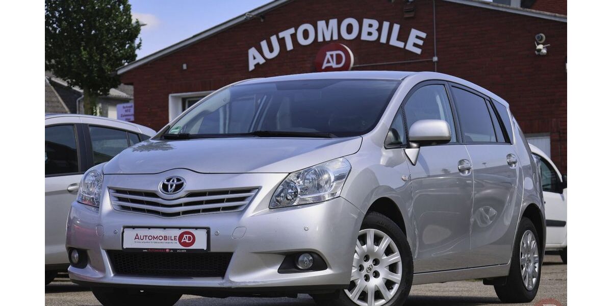 Toyota Verso 179.064 km 8.990 &euro; Dülmen 48249