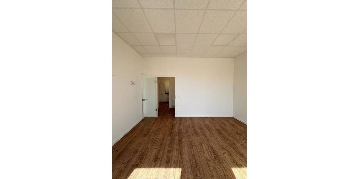 Gewerbeobjekt Holzwickede - 5 Zimmer, 150 m&sup2;, 1.500&euro; | Angebot:26361240