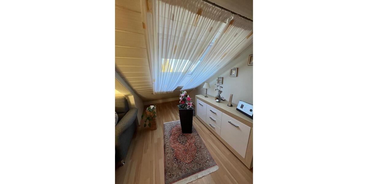 Dachgeschoßwohnung Iserlohn Sümmern - 1 Zimmer, 58 m&sup2;, 125.000&euro; | Angebot:26033994