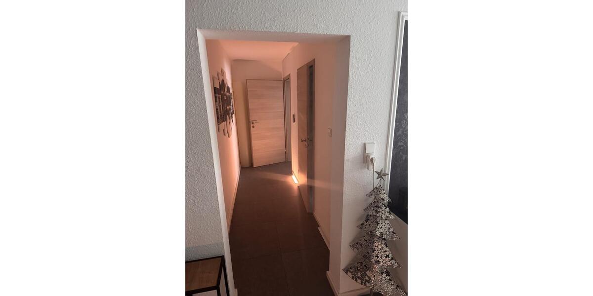 Etagenwohnung Iserlohn Sümmern - 6 Zimmer, 150 m&sup2;, 1.375&euro; | Angebot:25710774