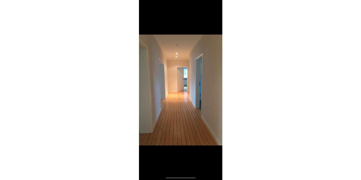 Erdgeschoßwohnung Iserlohn - 3.5 Zimmer, 125 m&sup2;, 1.300&euro; | Angebot:26485674