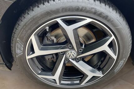 VW Passat 137.003 km 18.489 &euro; Hamm 59071