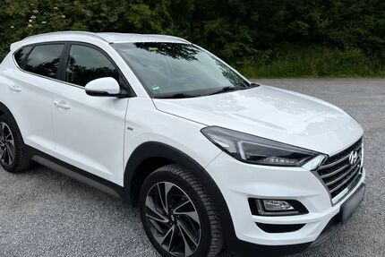 Hyundai TUCSON 103.000 km 18.500 &euro; Iserlohn 58636