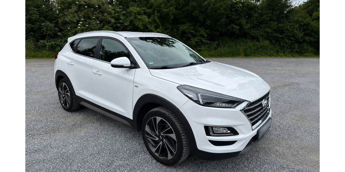 Hyundai TUCSON 103.000 km 18.500 &euro; Iserlohn 58636