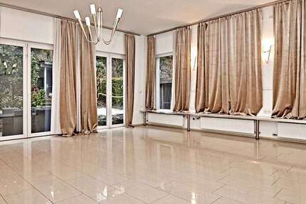 Wohnung Iserlohn Grüne - 5 Zimmer, 200 m&sup2;, 1.500&euro; | Angebot:25203791