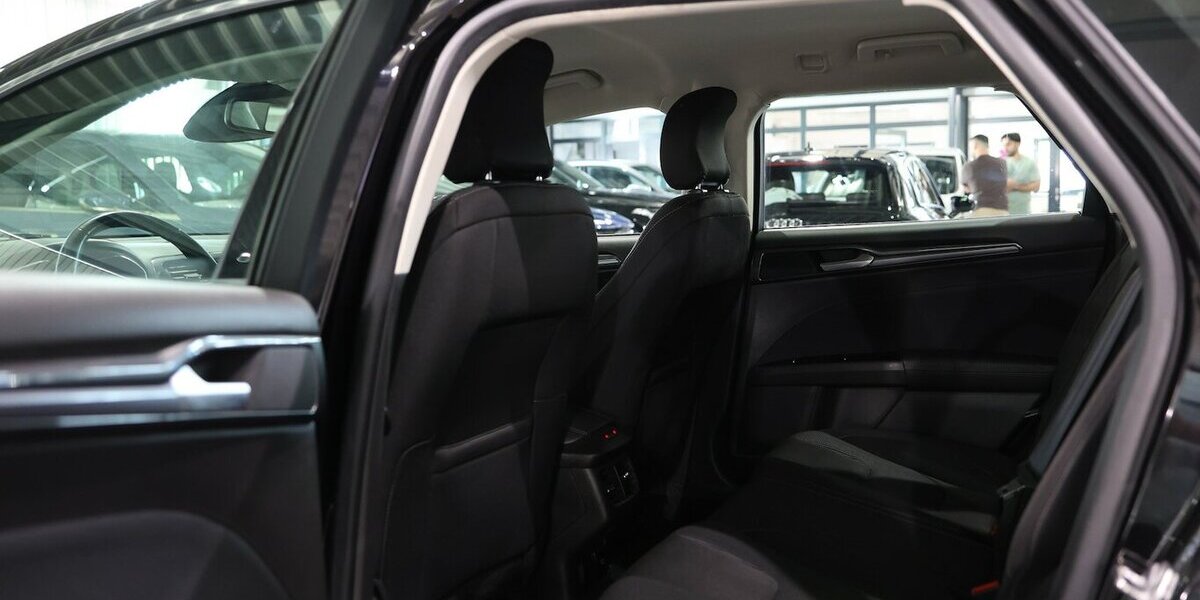 Ford Mondeo Tunier 2.0 EB TITANIUM / LED, WSS-BEHEIZB 128.000 km 14.444 &euro; Hamm 59077