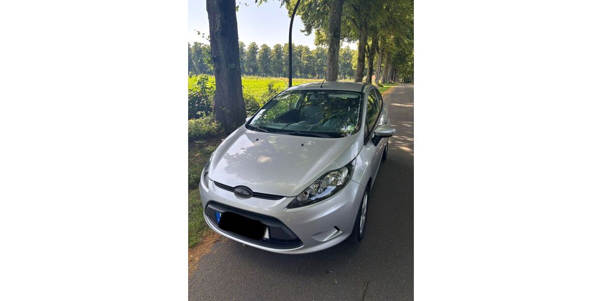 Ford Fiesta 82.000 km 3.500 &euro; Recklinghausen 45659