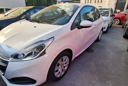 Peugeot 208 167.700 km 3.650 &euro; Dortmund 44339