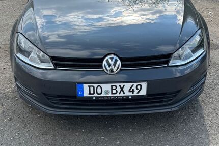 VW Golf 98.000 km 8.499 &euro; Dortmund 44149