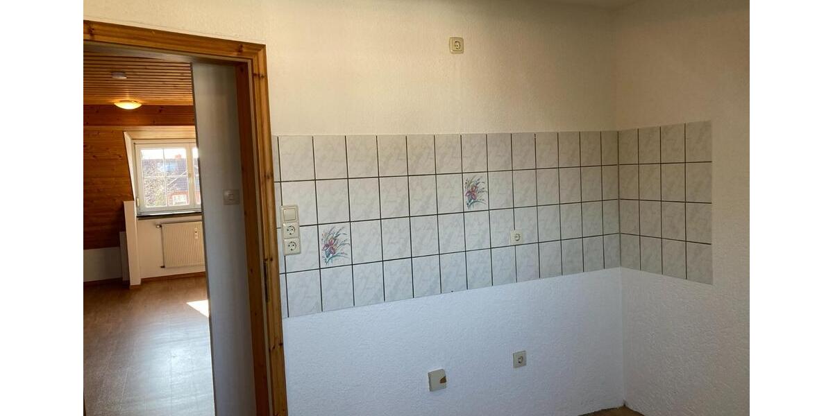 Dachgeschoßwohnung Iserlohn Sümmern - 2.5 Zimmer, 57 m&sup2;, 390&euro; | Angebot:25843820