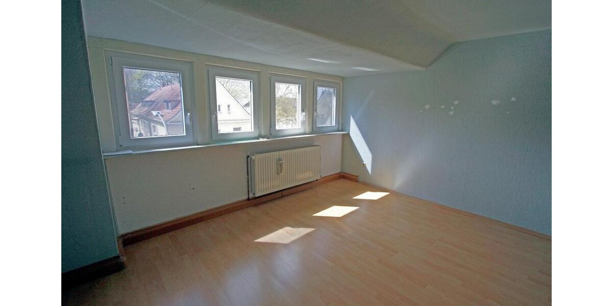 Dachgeschoßwohnung Dortmund Eving - 3 Zimmer, 70 m&sup2;, 400&euro; | Angebot:26611417