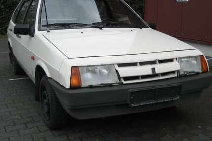 Lada Samara 71.831 km 1.999 &euro; Werl 59457
