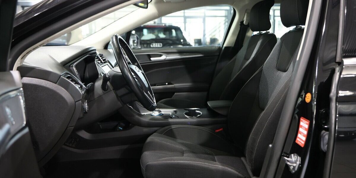 Ford Mondeo Tunier 2.0 EB TITANIUM / LED, WSS-BEHEIZB 128.000 km 14.444 &euro; Hamm 59077