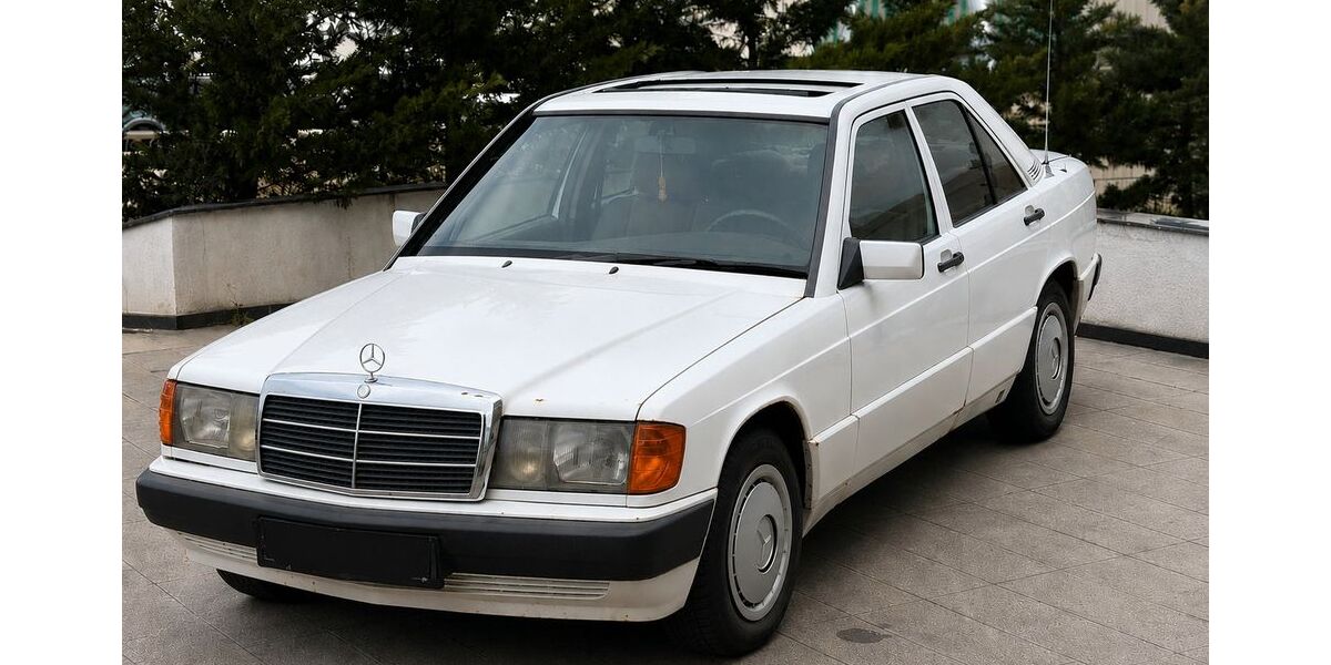 Mercedes-Benz 190 133.500 km 9.300 &euro; Lünen 44532