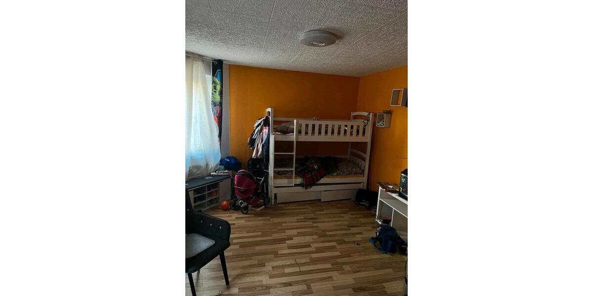Etagenwohnung Dortmund Huckarde - 5 Zimmer, 125 m&sup2;, 180.000&euro; | Angebot:27263715