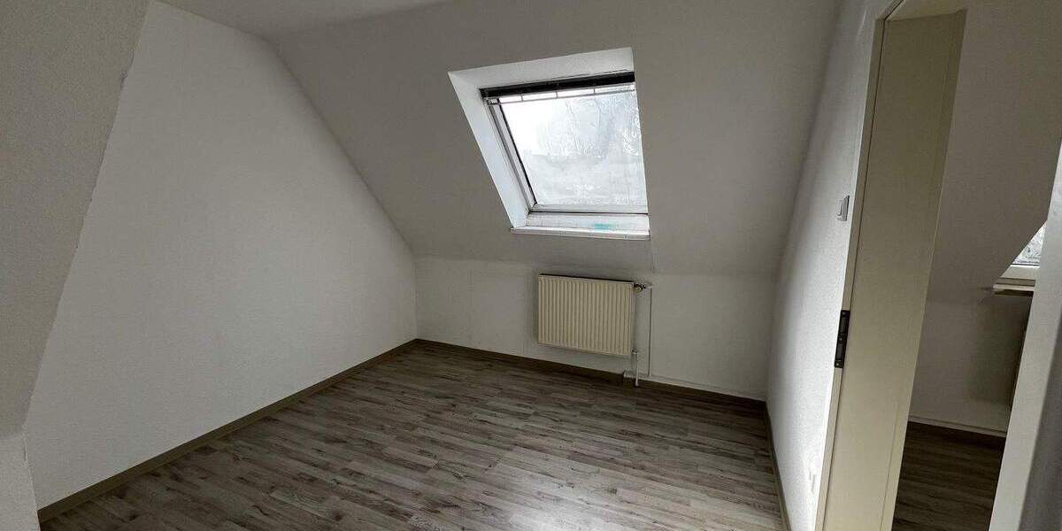 Etagenwohnung Gelsenkirchen Bismarck - 4 Zimmer, 78 m&sup2;, 585&euro; | Angebot:26155068