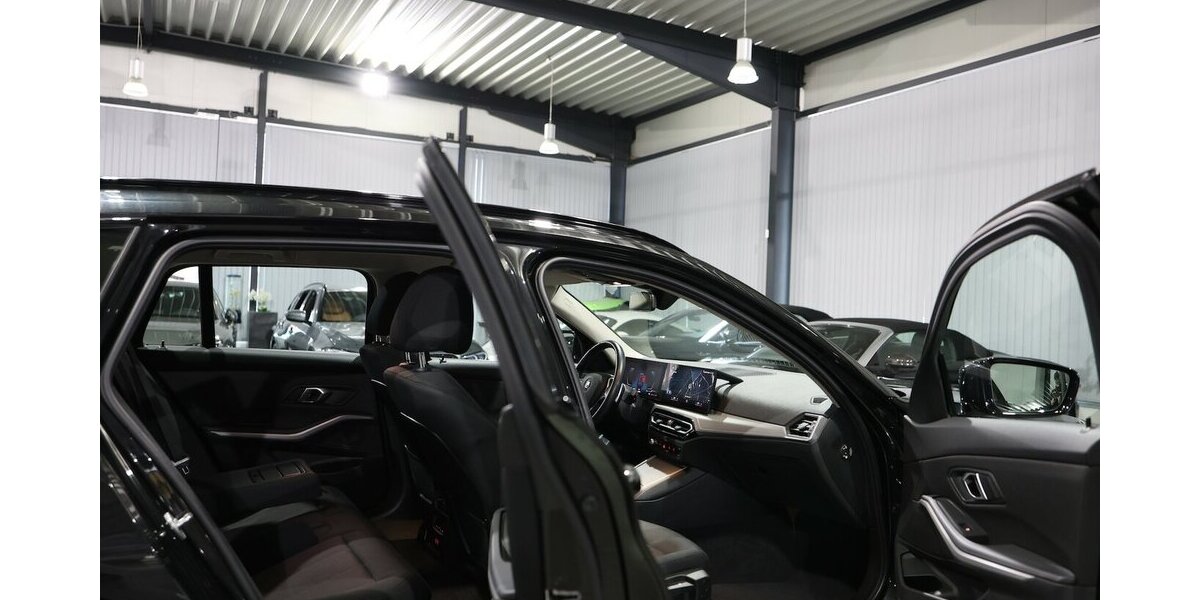 BMW 318d Touring SPORT FACE-LIFT CURVED+NAVI+KAMERA 69.000 km 25.777 &euro; Hamm 59077