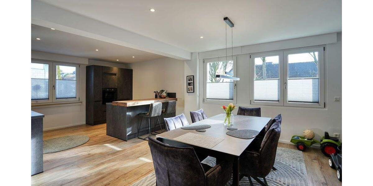 Doppelhaushälfte Bochum Stiepel - 5 Zimmer, 218 m&sup2;, 850.000&euro; | Angebot:25687051