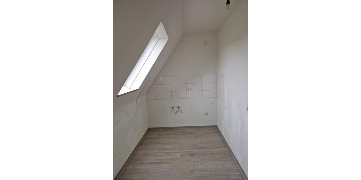 Dachgeschoßwohnung Dortmund Mengede - 2 Zimmer, 62 m&sup2;, 527&euro; | Angebot:25356241