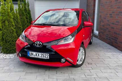 Toyota Aygo (X) 127.613 km 6.800 &euro; Bergkamen 59192