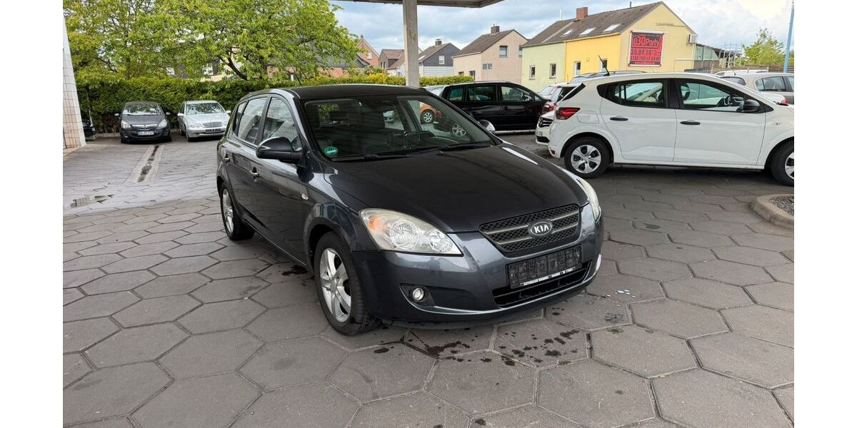 Kia ceed / Ceed 166.600 km 2.900 &euro; Bergkamen 59192