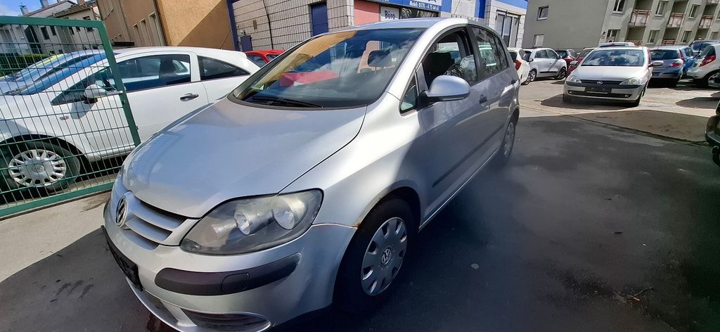 VW Golf 97.800 km 2.990 &euro; Dortmund 44339