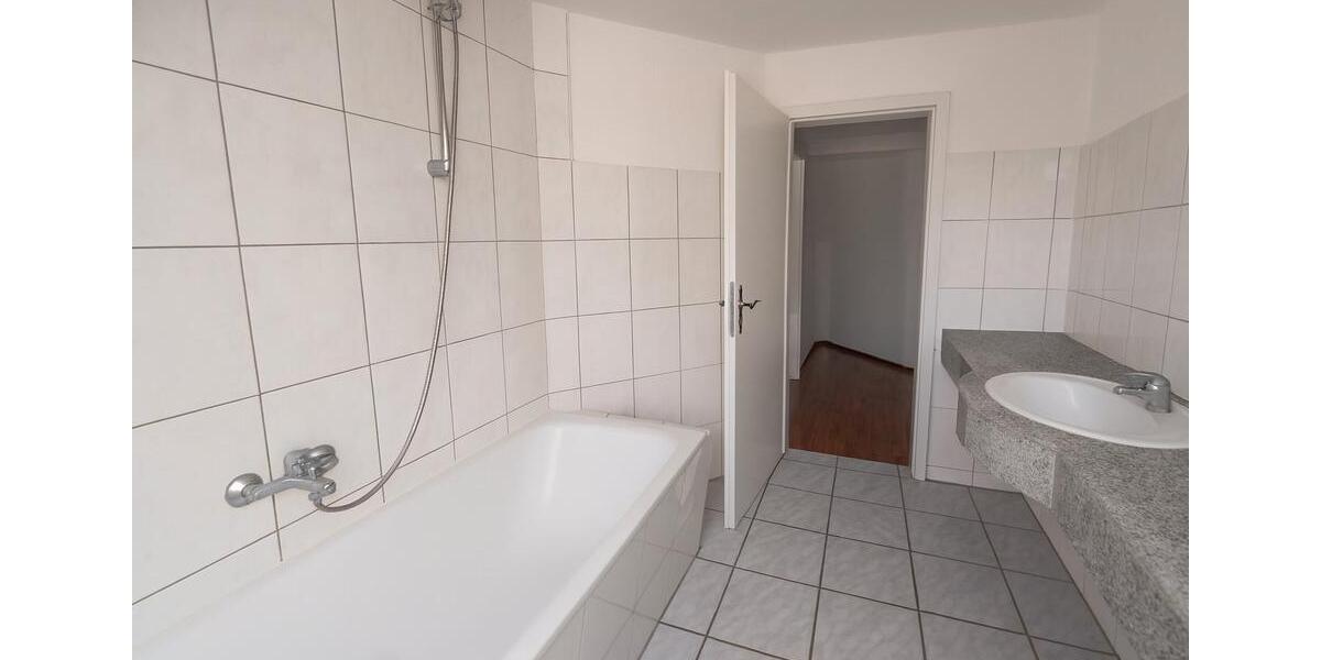 Dachgeschoßwohnung Bochum Bochum-Nord - 3 Zimmer, 92 m&sup2;, 760&euro; | Angebot:26581057