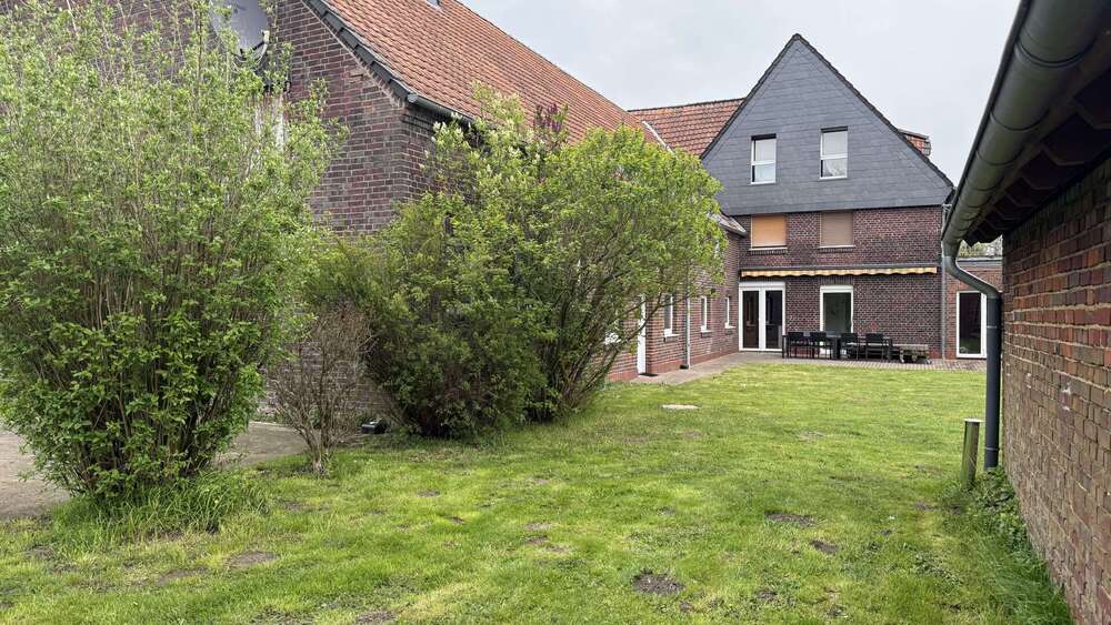 Einfamilienhaus Selm - 15 Zimmer, 400 m&sup2;, 650.000&euro; | Angebot:26219223