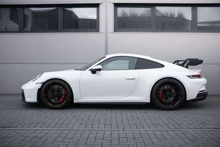 Porsche 992 2.100 km 212.900 &euro; Holzwickede 59439