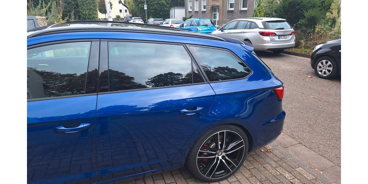 Seat Leon 46.000 km 22.900 &euro; Marl 45770