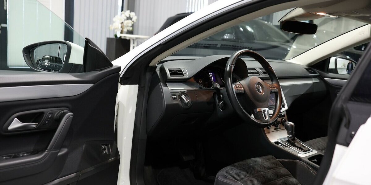 VW CC 1.4 TSI DSG SPORTLINE WHITE / XENON / NAVI+ 92.000 km 14.991 &euro; Hamm 59077