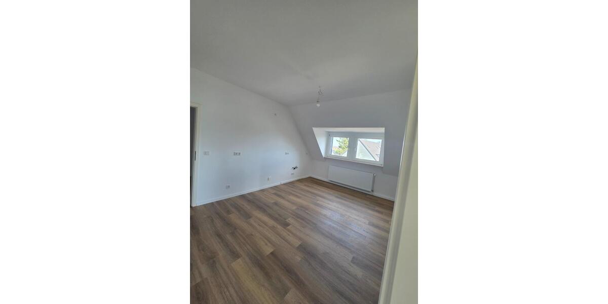 Dachgeschoßwohnung Witten Heven - 2 Zimmer, 61 m&sup2;, 550&euro; | Angebot:25613546