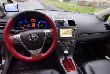 Toyota Avensis 164.856 km 4.999 &euro; Hamm 59077